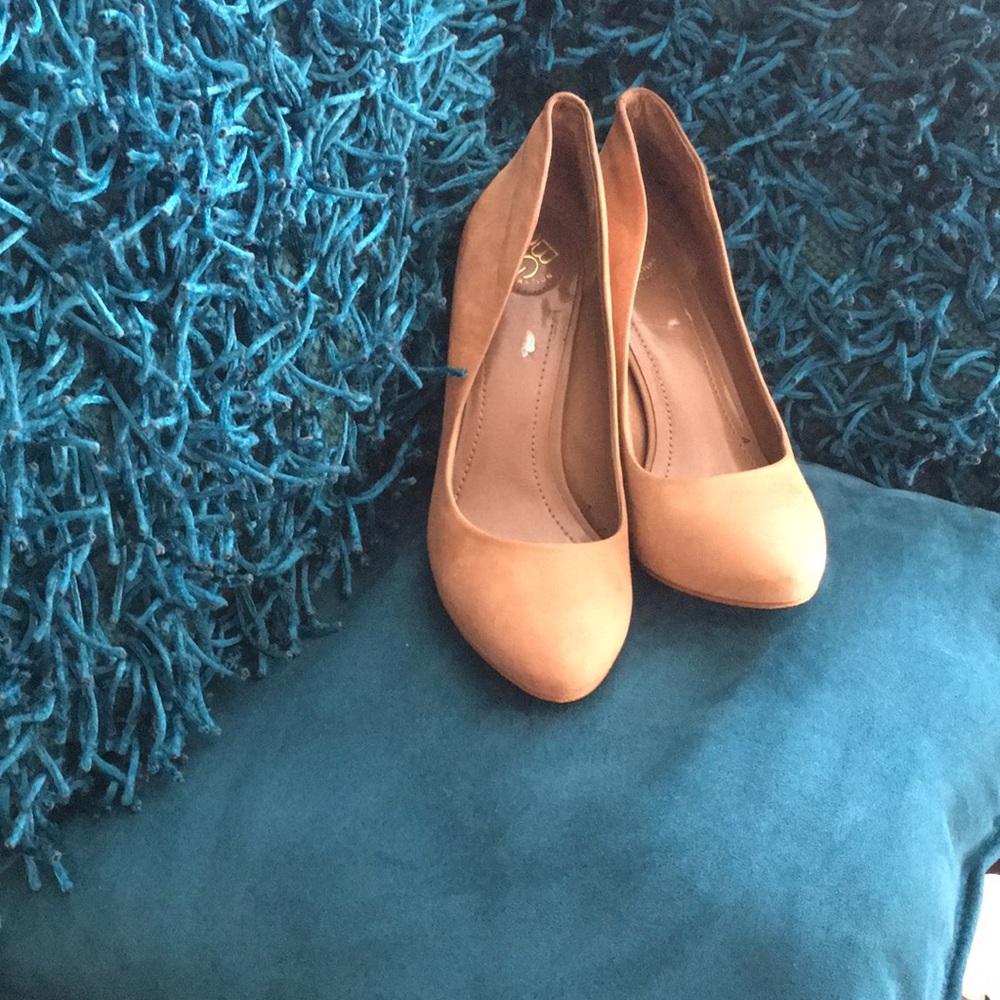 BcbgGeneration Pump